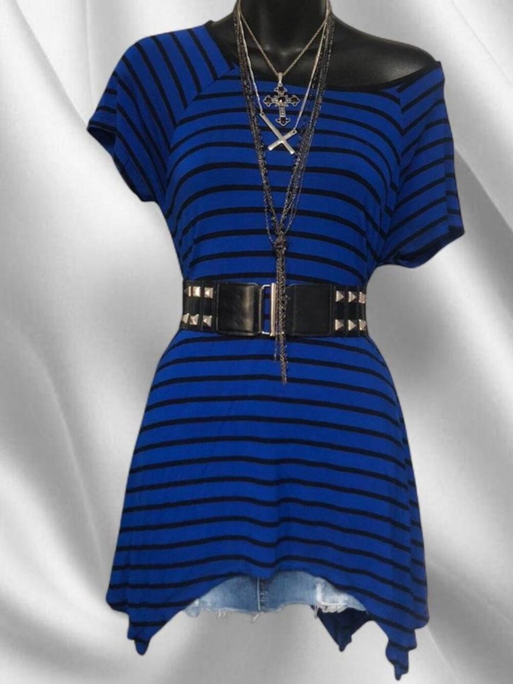 Cable & Gauge Asymmetrical Striped Tee